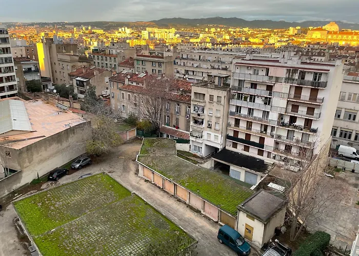 4 Personnes Appart 60 M2 Terrasse 35M2 Sejour Sud 2 Vraies Chambres Gare Saint-Charles Universite