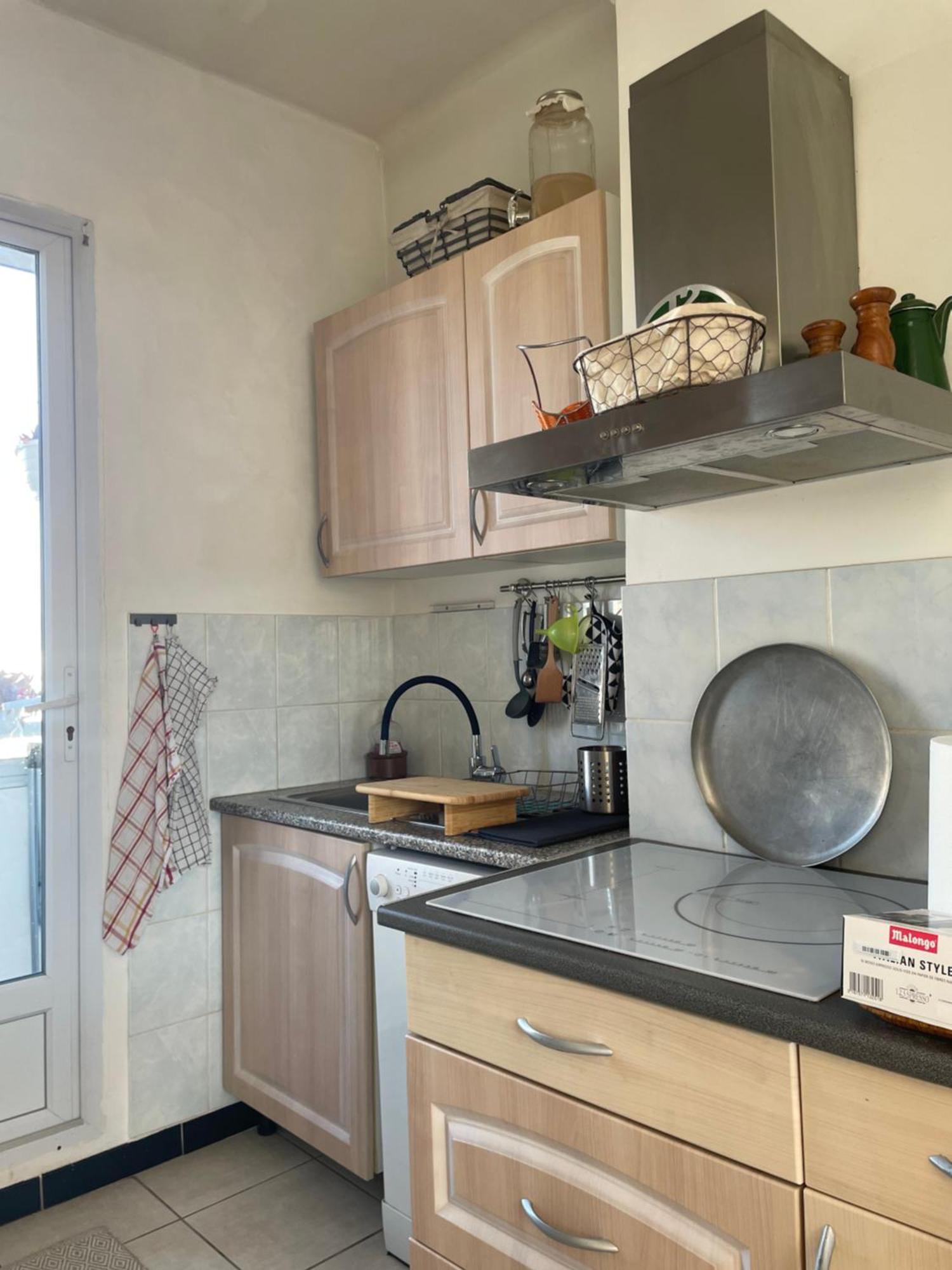 4 Personnes 60 M2 Terrasse 35m2 Sejour Sud 2 Vraies Gare Saint-charles Universite Apartment