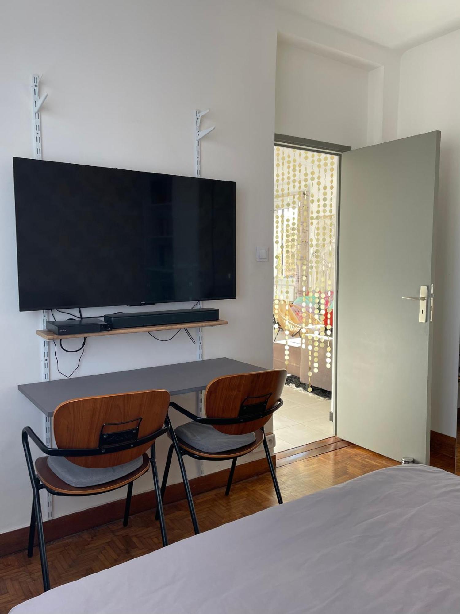 4 Personnes 60 M2 Terrasse 35m2 Sejour Sud 2 Vraies Gare Saint-charles Universite Marseille