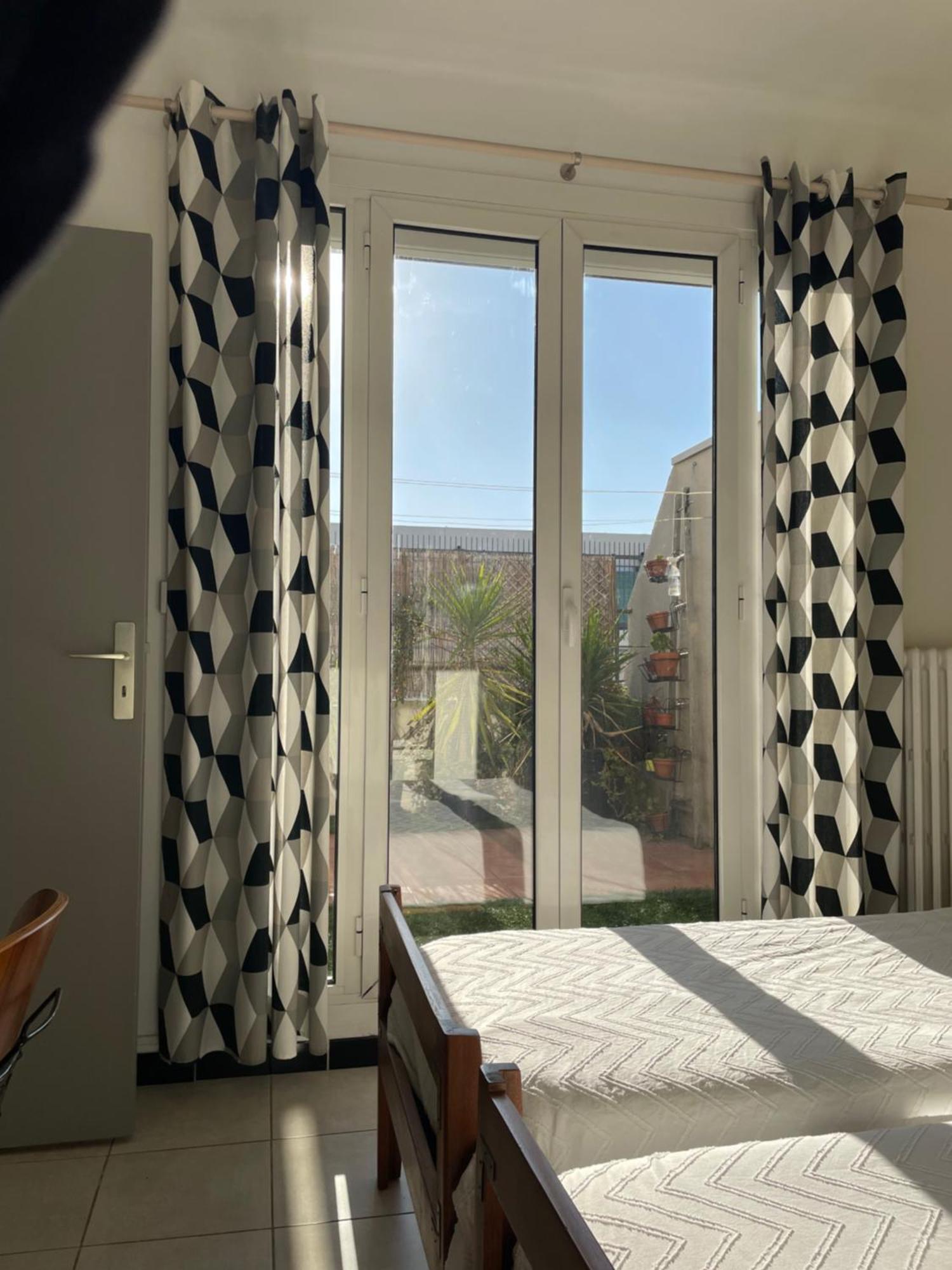 4 Personnes 60 M2 Terrasse 35m2 Sejour Sud 2 Vraies Gare Saint-charles Universite
