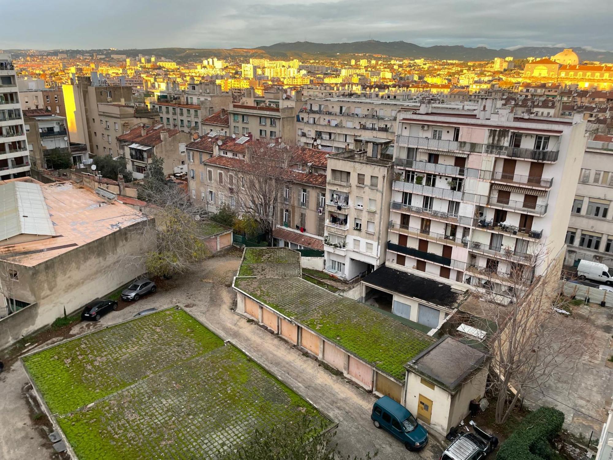4 Personnes 60 M2 Terrasse 35m2 Sejour Sud 2 Vraies Gare Saint-charles Universite Apartment *